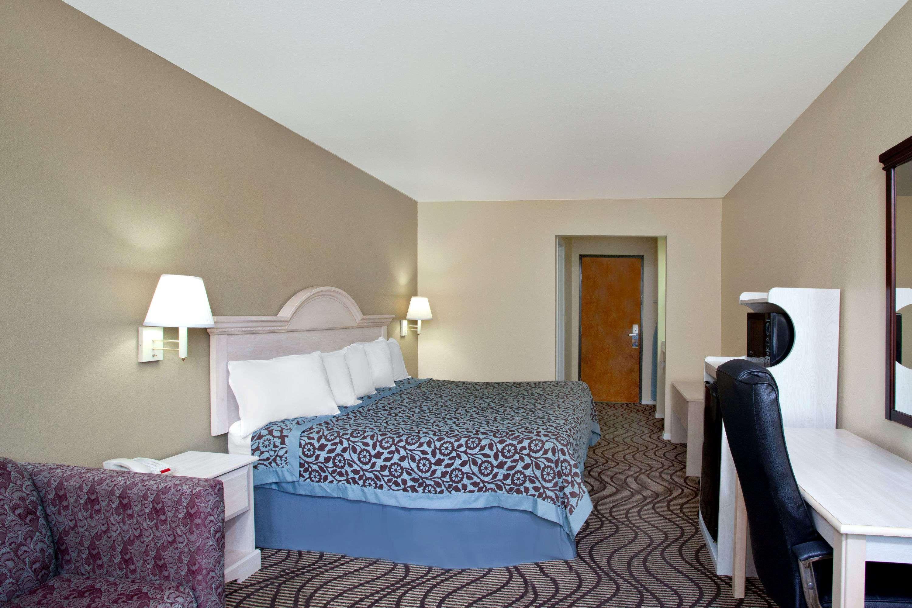 Days Inn By Wyndham Kerrville Exteriör bild