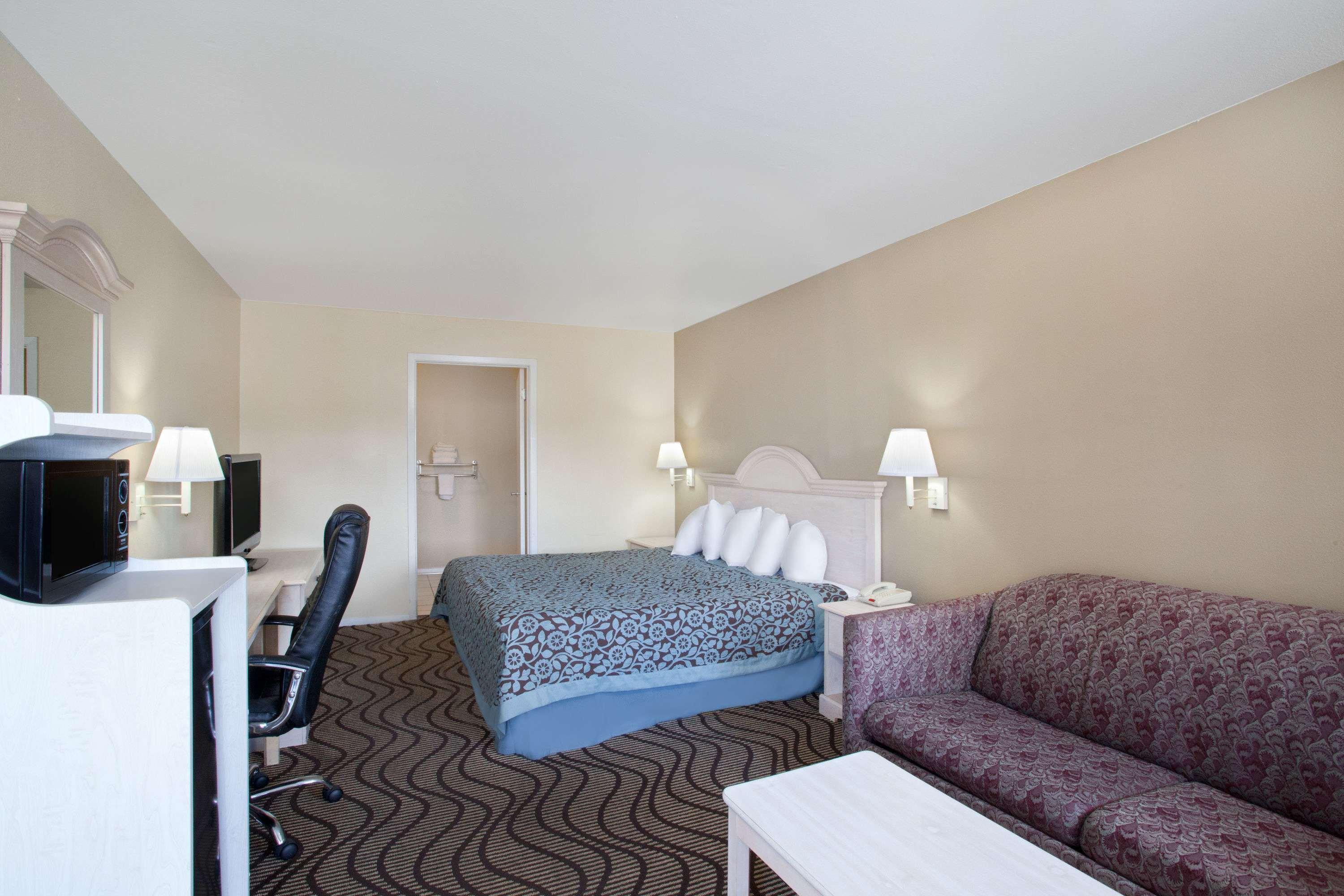 Days Inn By Wyndham Kerrville Exteriör bild